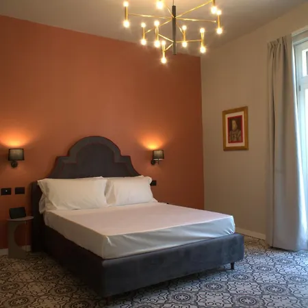 Fontana Falconieri Boutique 4* Messina