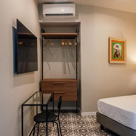 Fontana Falconieri Boutique מלון 4*